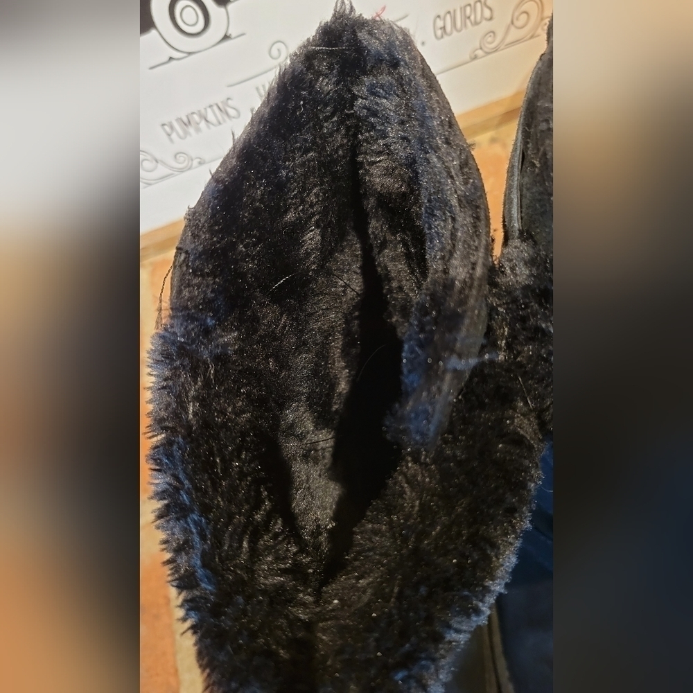 Sonoma quilted black suede mid-calf faux fur lined fuzzy boots - Picture 4 of 7